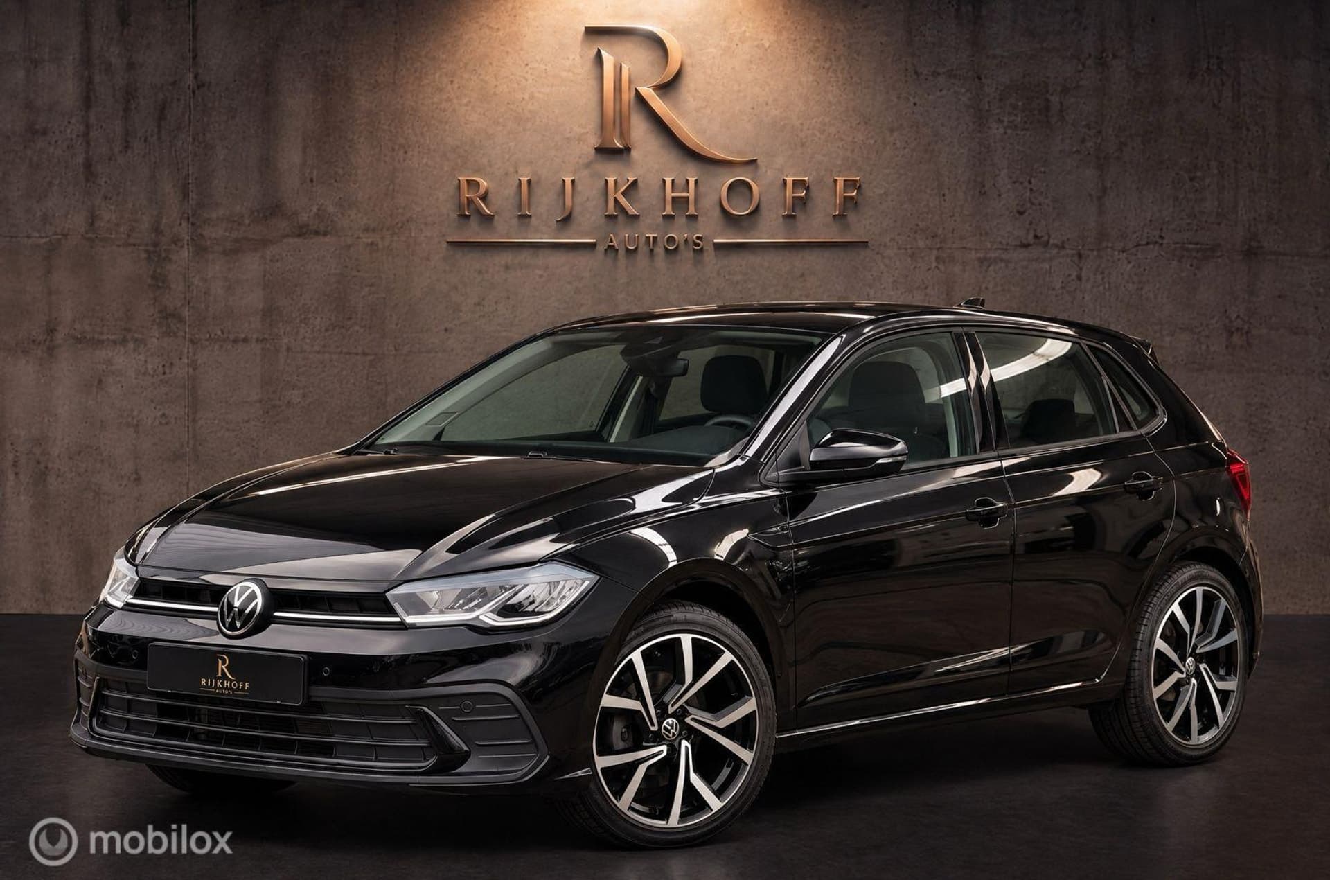 Volkswagen Polo 1.0 TSI | Camera | Automaat | Carplay, zwart, vooraanzicht